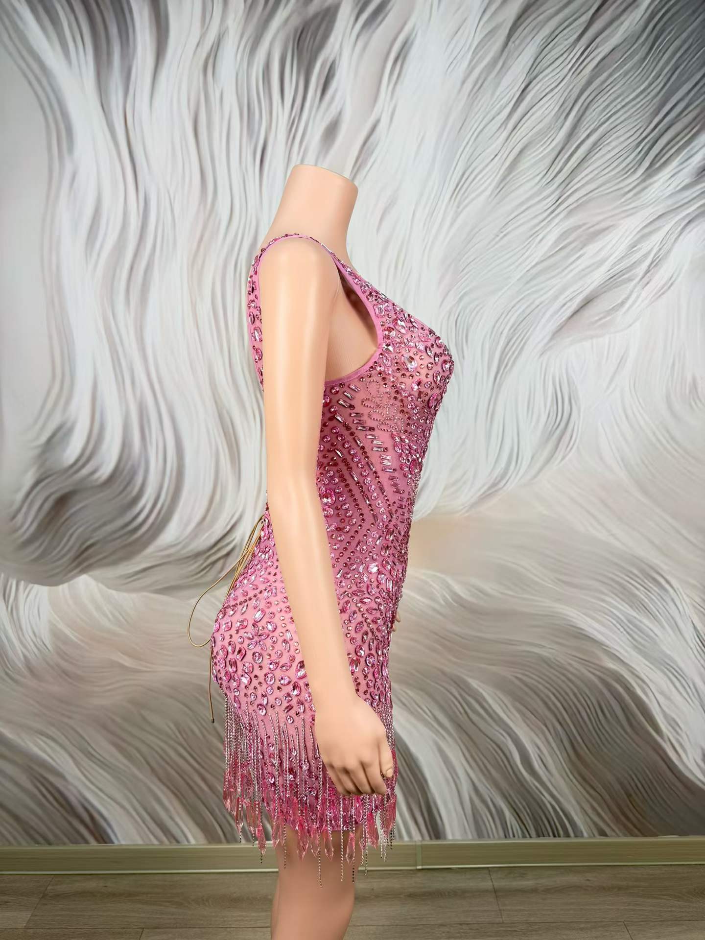 Luksusowa błyszcząca różowa su – Women Formal Wear Photoshoot recenzja i cena