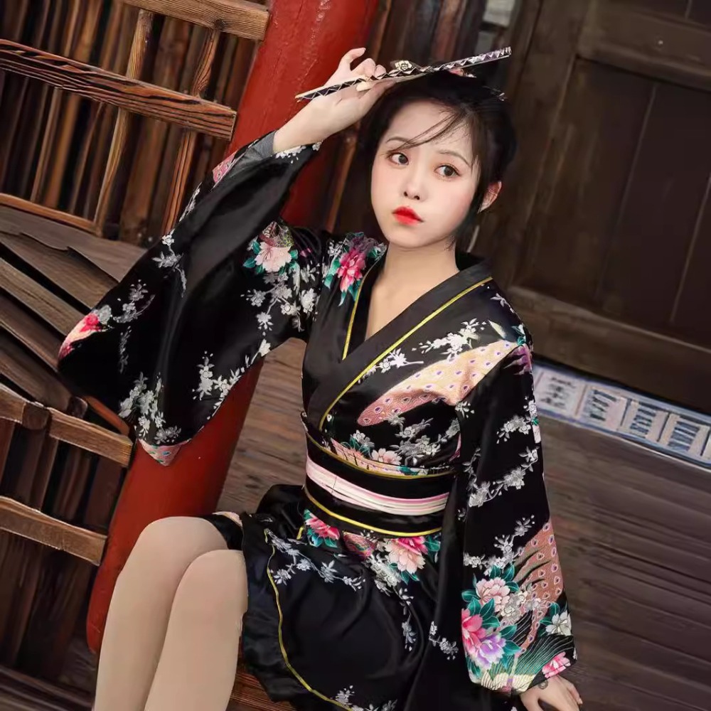 Damskie czerwone kimono yukata – Women Formal Wear Photoshoot recenzja i cena