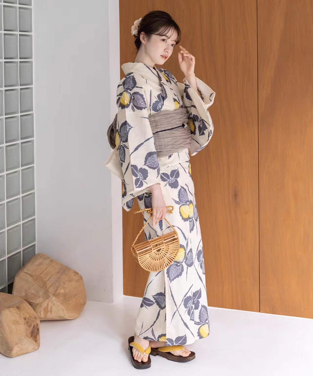 Japońskie kimono / yukata dla  – Women Formal Wear Photoshoot recenzja i cena